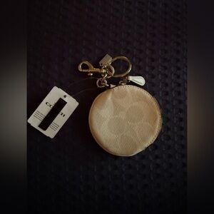 NWT Coach Circle Coin Purse, signature canvas.